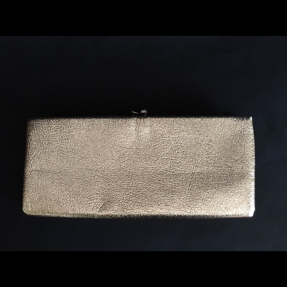 Vintage Handbags - Vintage gold foil clutch purse with kiss lock